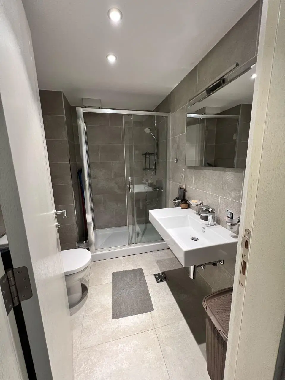Luxury Suite 2 photo 3