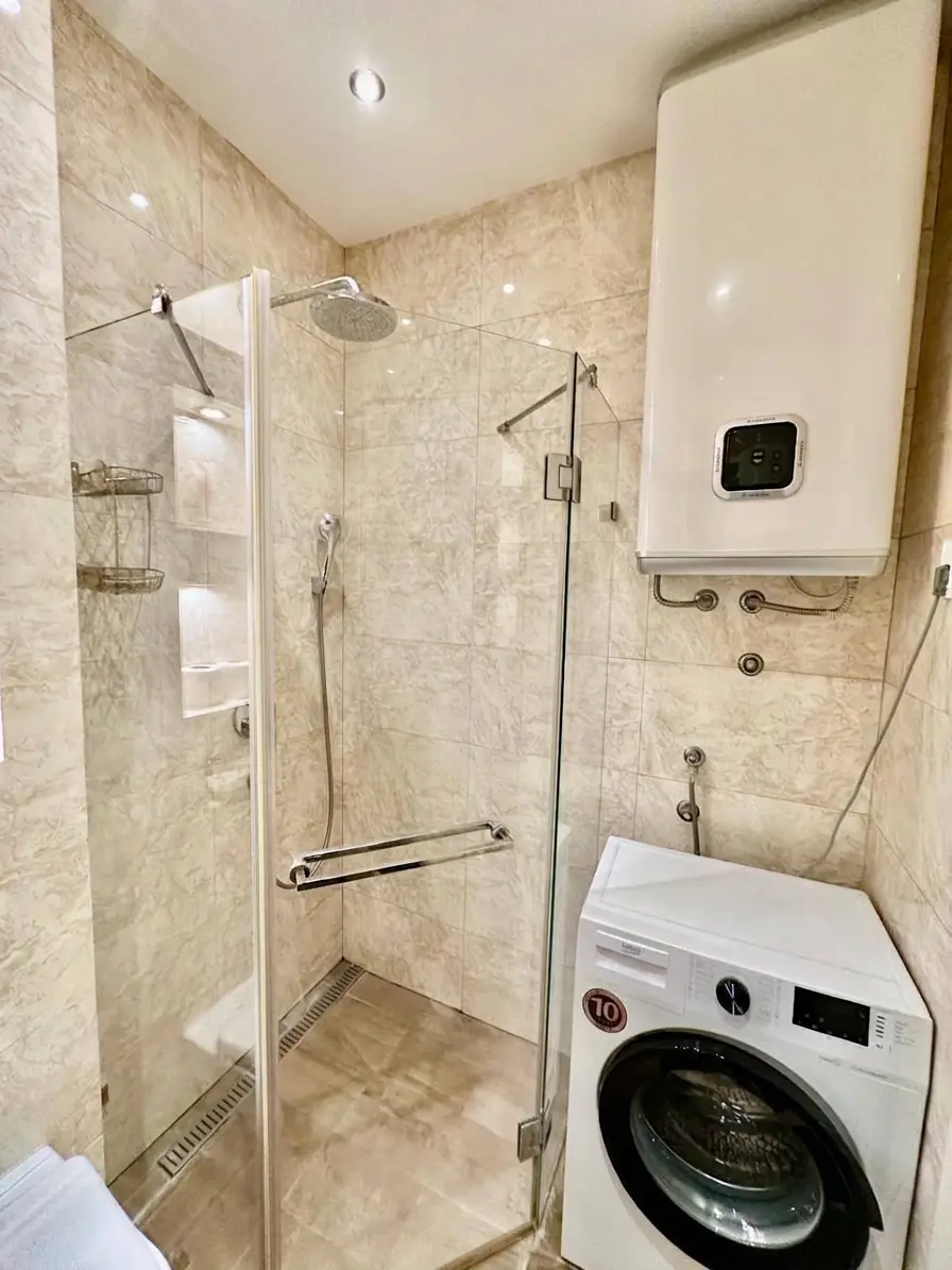 Luxury Suite 4 photo 7
