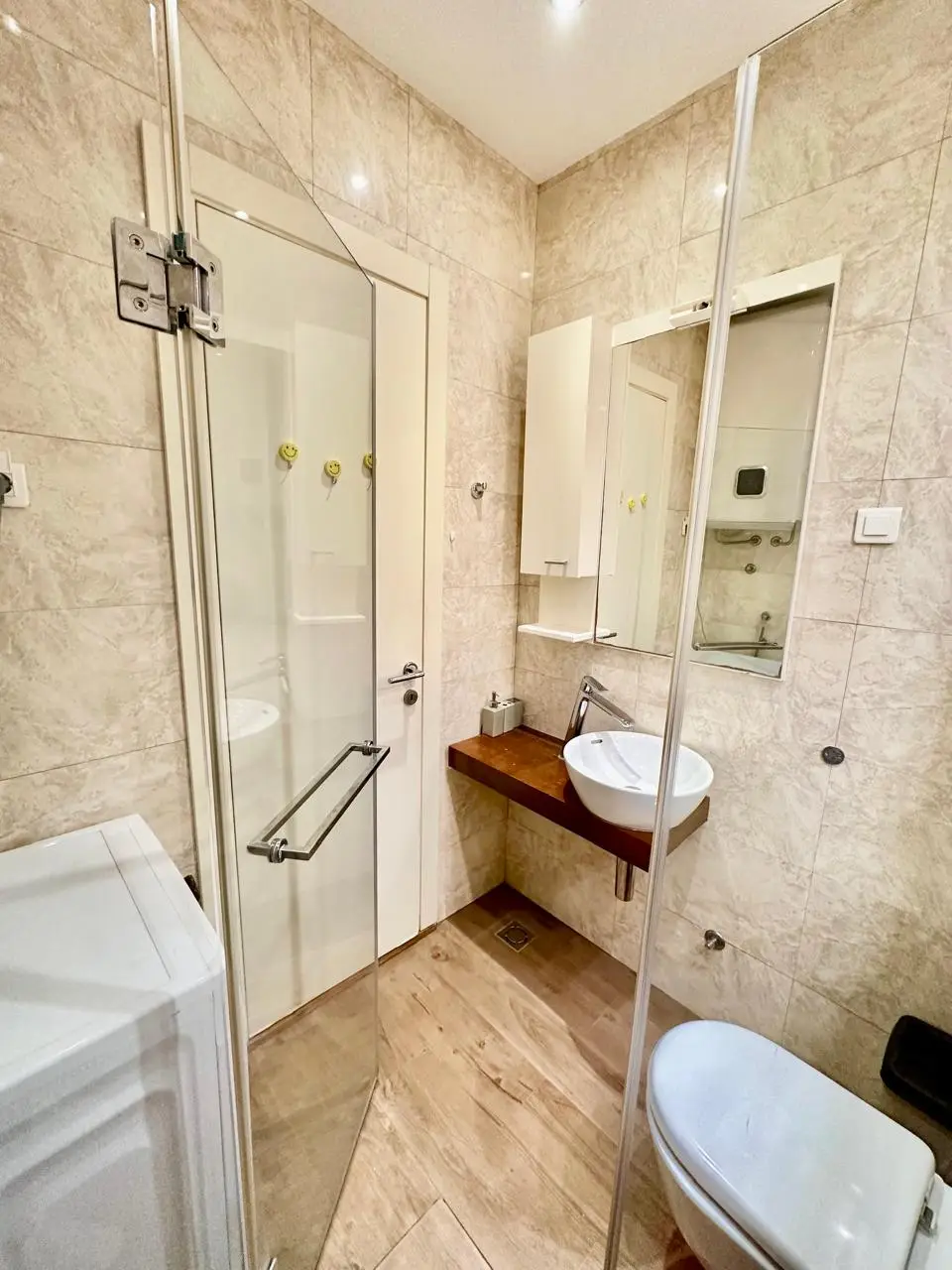 Luxury Suite 4 photo 16